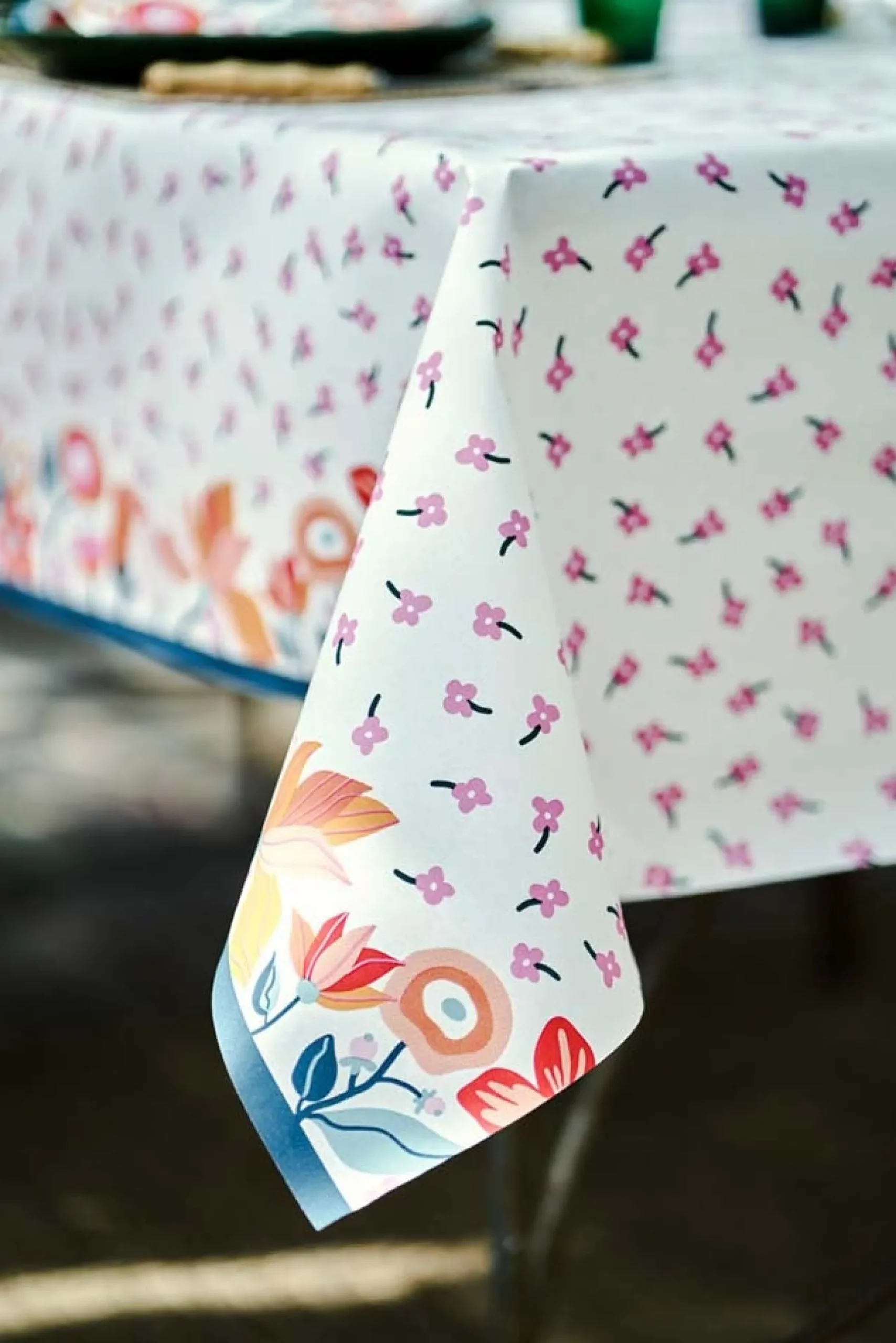 tafelkleed-dunicel-138-x-220-c-btCIkpjY-1.webp Sale Duni Tafelkleed Cel 138 X 220 Cm Vibrant Bloom